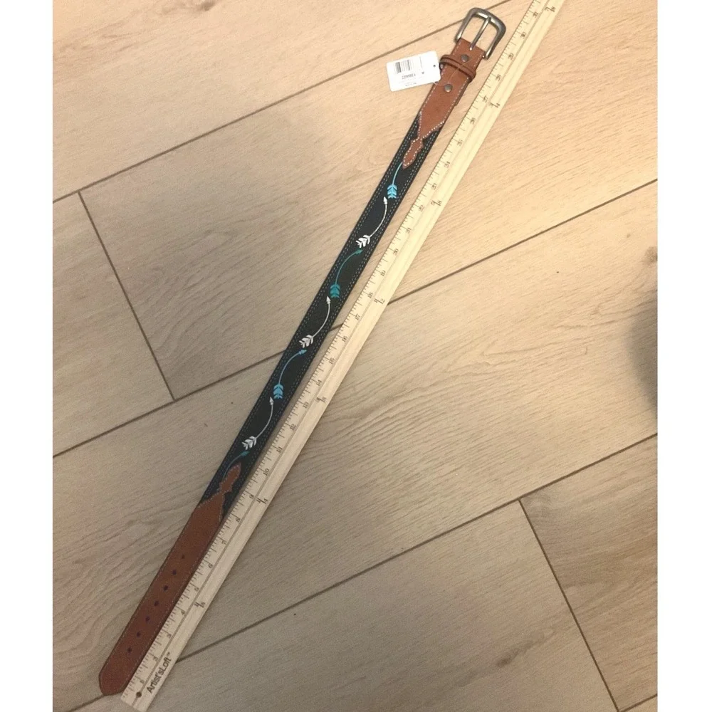 Catchfly‎ Studio Kids Leather Belt Turquoise Arrow Embroidery Size M